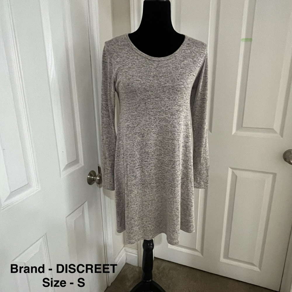 Discreet Heather Gray Long Sleeve Knit A-Line Dress
